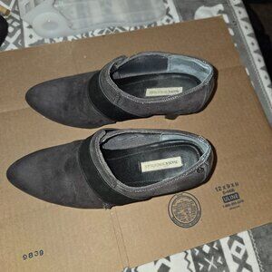 Dana Buchman 3" Shoes